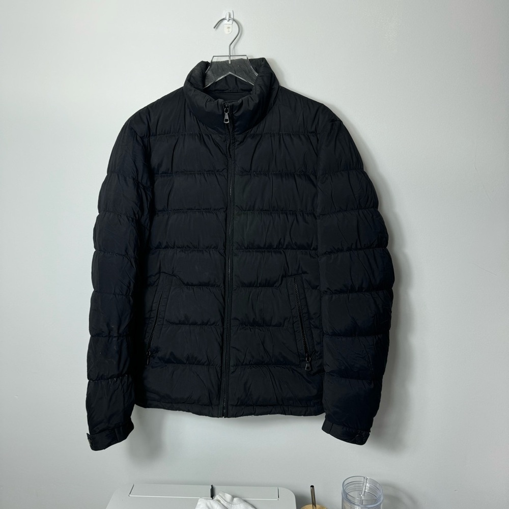 Uniqlo Mens Puffer down jacket size xs